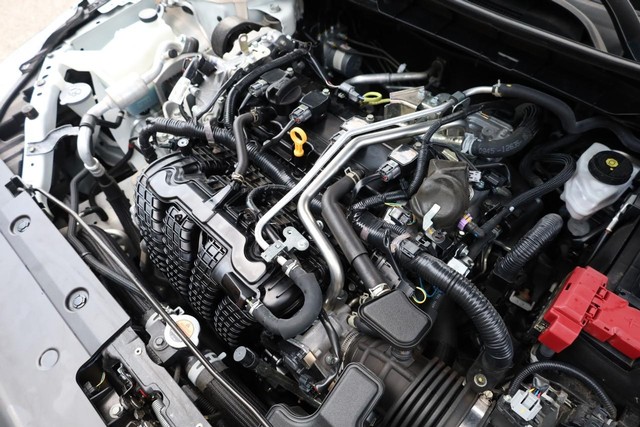 Nissan Altima Vehicle Image 24