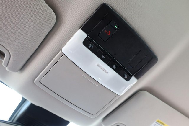 Nissan Altima Vehicle Image 16