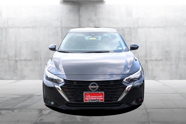 Nissan Sentra Vehicle Image 04