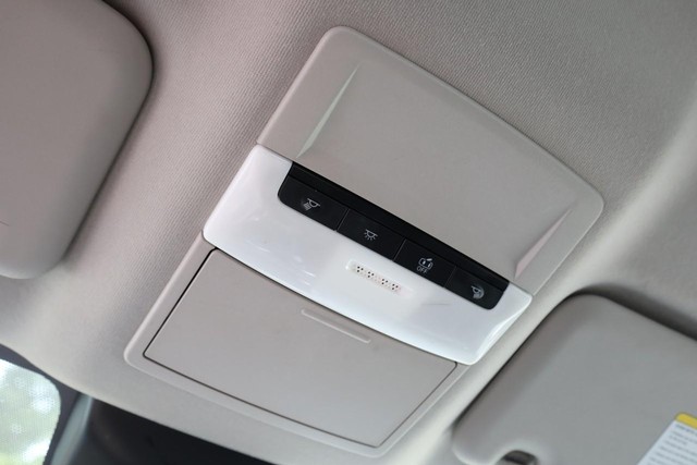 Nissan Sentra Vehicle Image 16