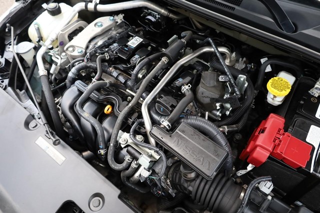 Nissan Sentra Vehicle Image 24