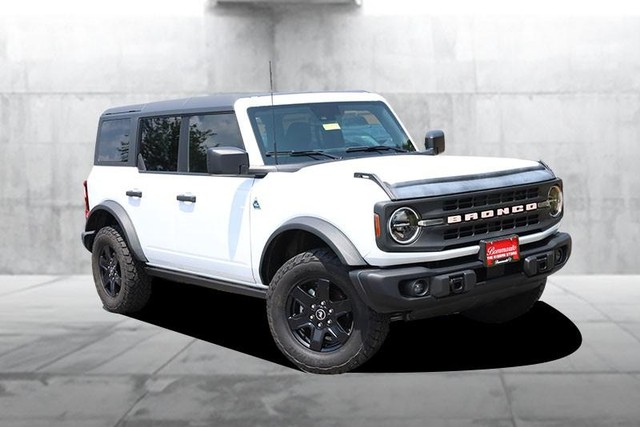 Ford Bronco Vehicle Full-screen Gallery Image 02