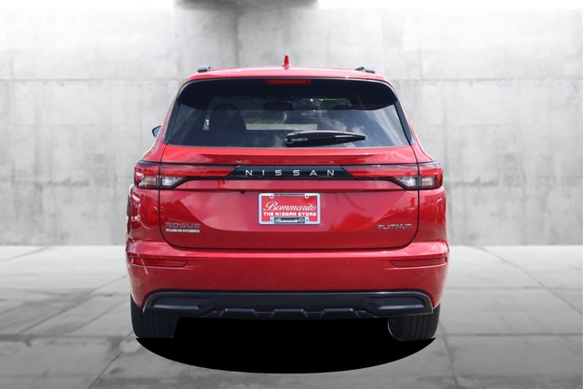 Nissan Rogue Plug-In Hybrid Vehicle Image 06
