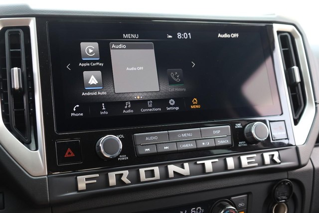 Nissan Frontier Vehicle Full-screen Gallery Image 10