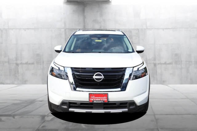 Nissan Pathfinder Vehicle Image 04