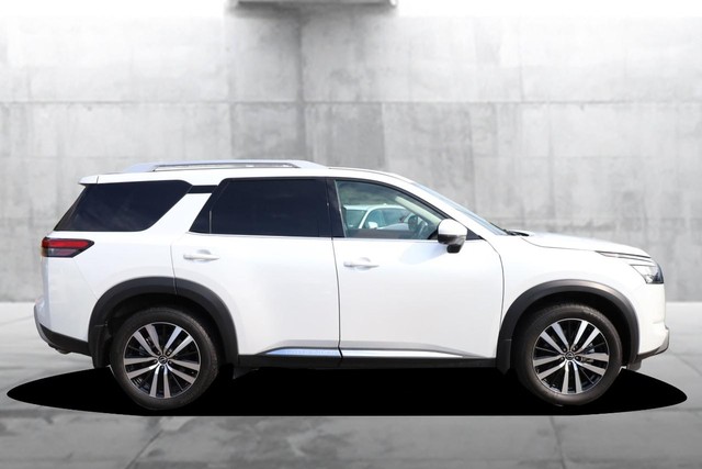 Nissan Pathfinder Vehicle Image 05