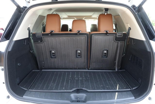 Nissan Pathfinder Vehicle Image 07