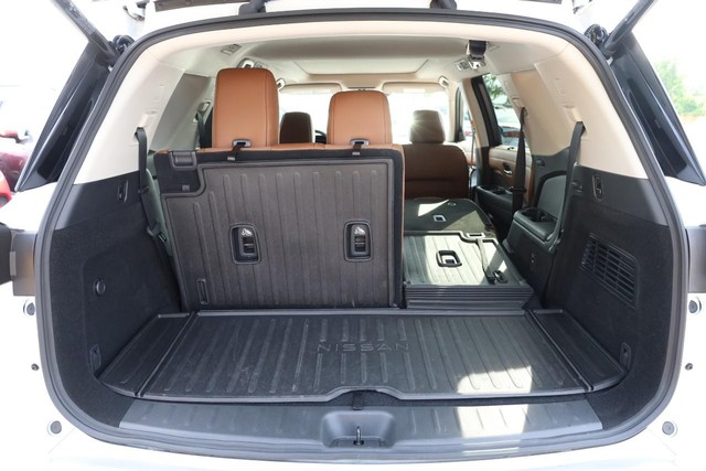 Nissan Pathfinder Vehicle Image 08