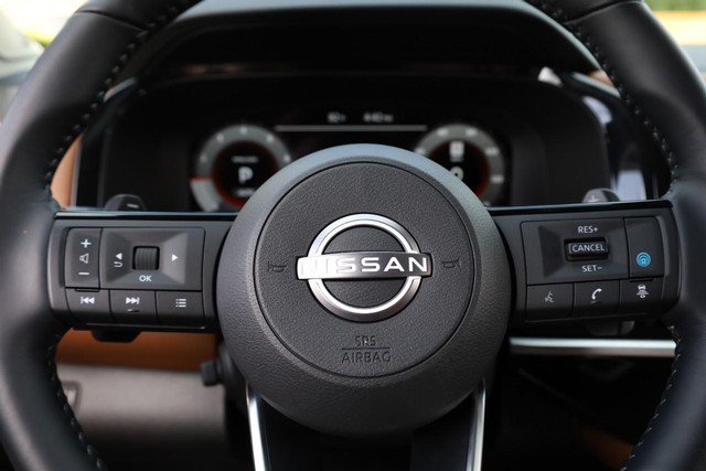 Nissan Pathfinder Vehicle Image 13