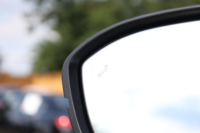 Nissan Pathfinder Vehicle Image 25