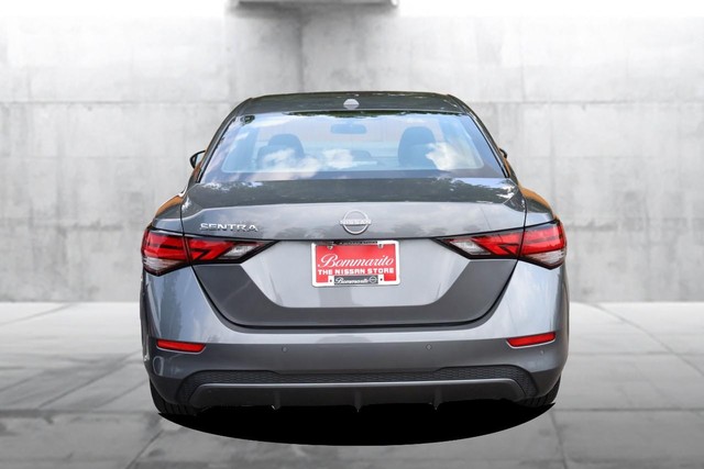 Nissan Sentra Vehicle Image 05