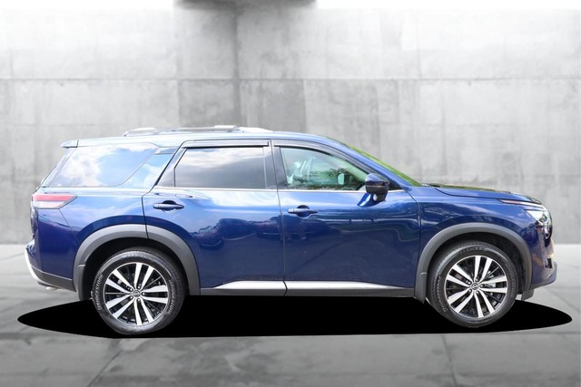 Nissan Pathfinder Vehicle Image 05
