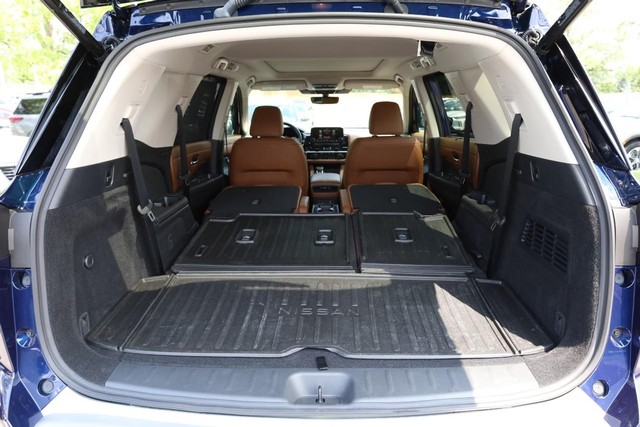 Nissan Pathfinder Vehicle Image 09