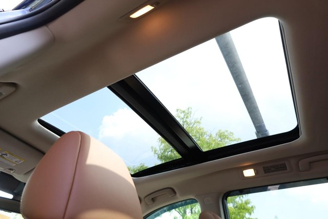 Nissan Pathfinder Vehicle Image 12