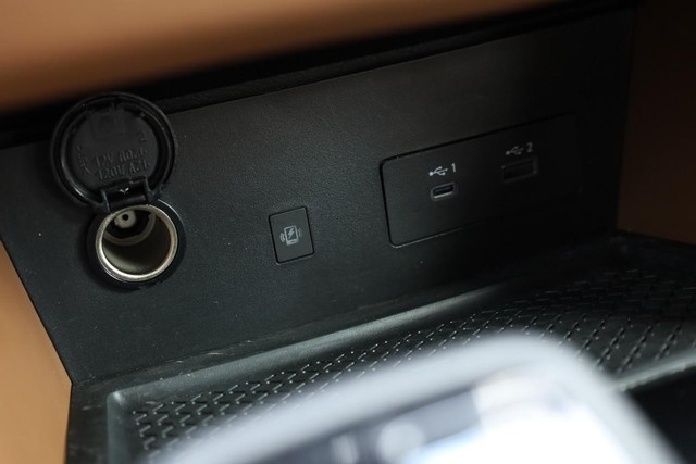 Nissan Pathfinder Vehicle Image 19