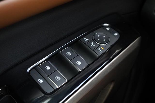 Nissan Pathfinder Vehicle Image 22