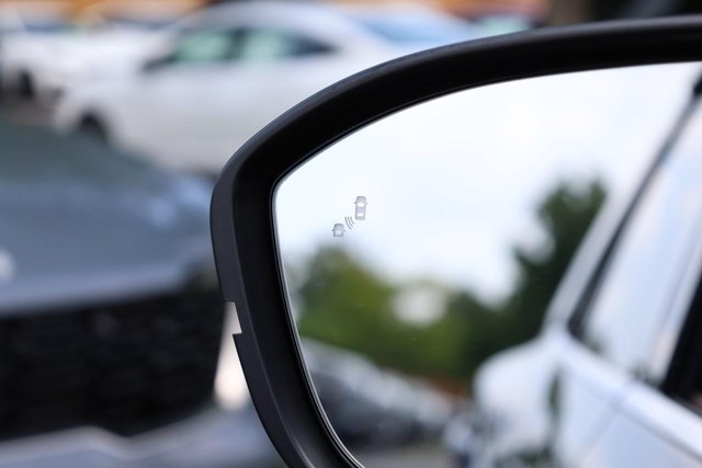 Nissan Pathfinder Vehicle Image 25