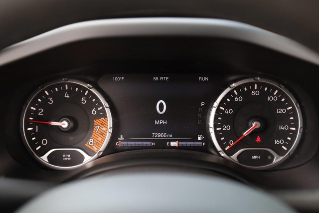 Jeep Renegade Vehicle Image 10