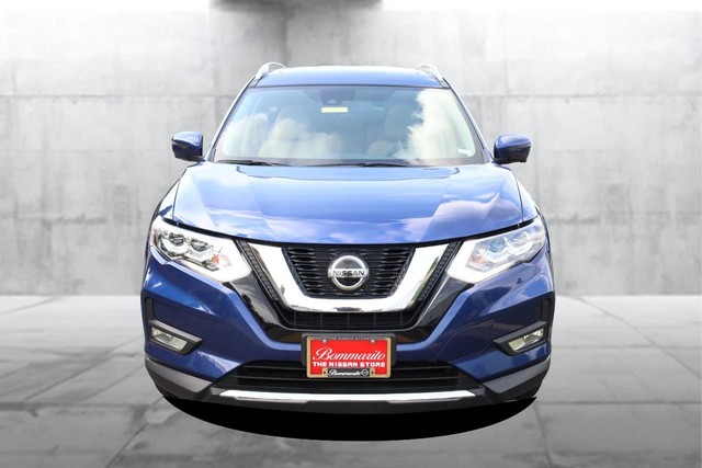 Nissan Rogue Vehicle Image 04