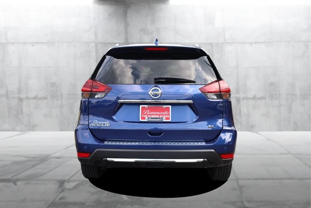 Nissan Rogue Vehicle Image 06