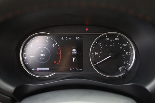 Nissan Kicks Vehicle Image 10