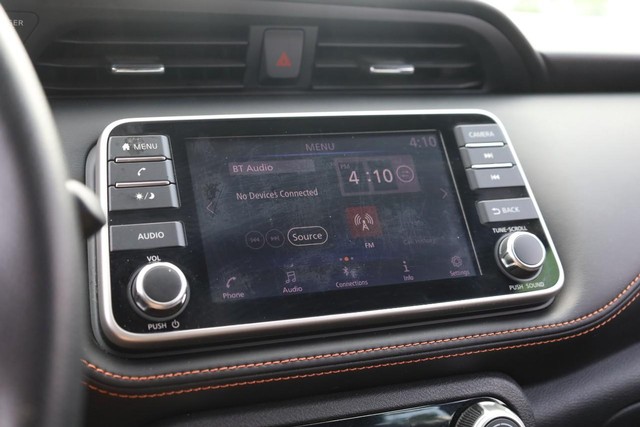 Nissan Kicks Vehicle Image 11