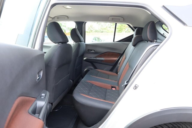 Nissan Kicks Vehicle Image 19