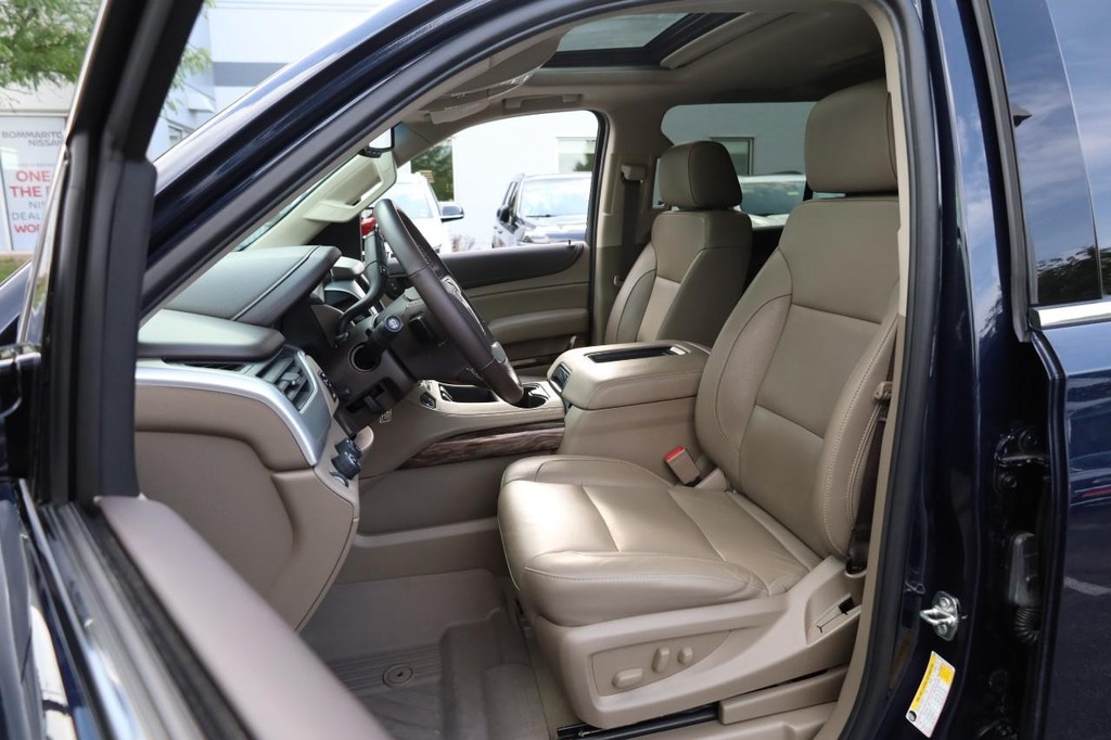 GMC Yukon Vehicle Image 10
