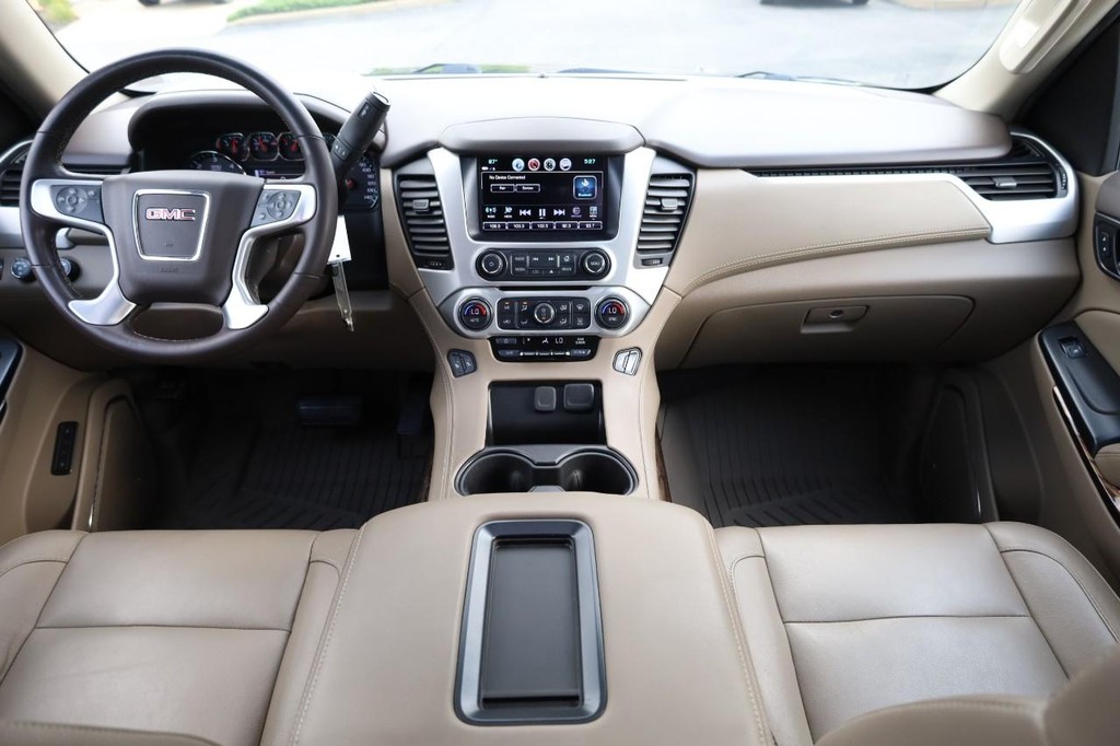 GMC Yukon Vehicle Image 25
