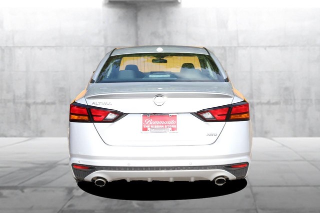 Nissan Altima Vehicle Image 06