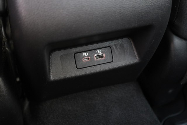 Nissan Altima Vehicle Image 19