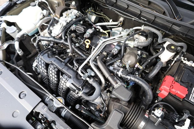 Nissan Altima Vehicle Image 23