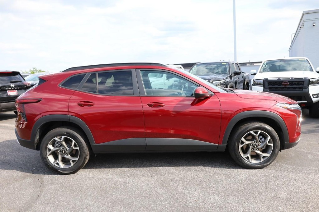 Chevrolet Trax Vehicle Image 05