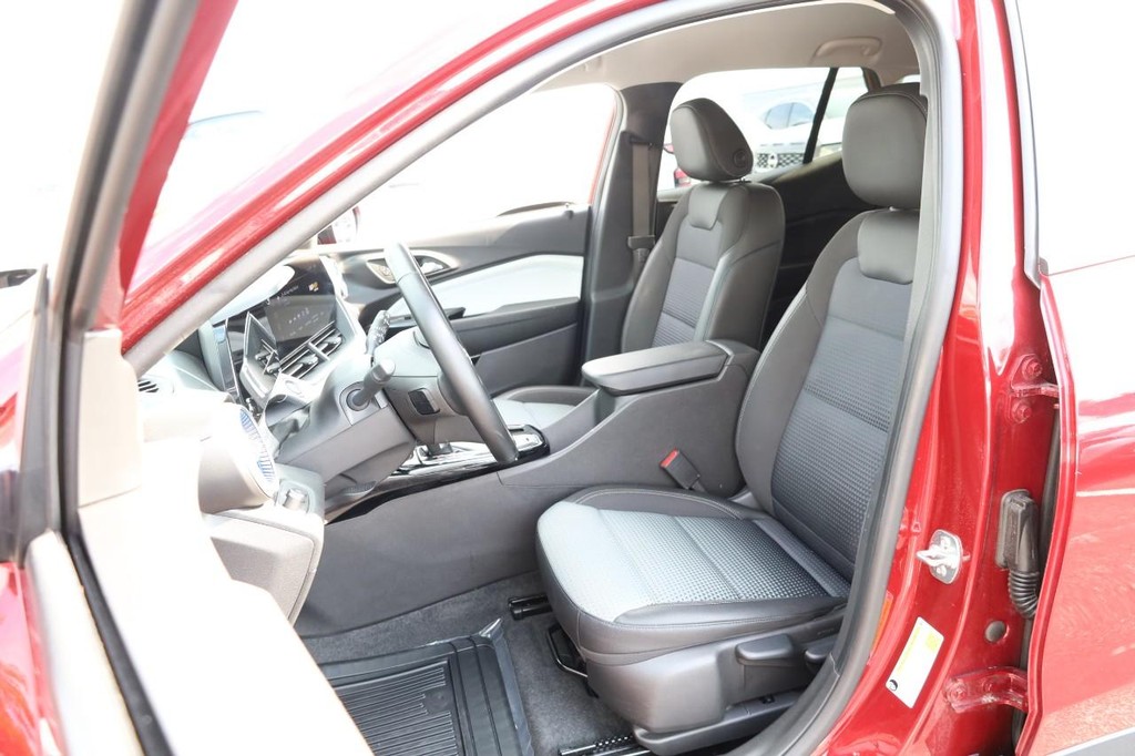 Chevrolet Trax Vehicle Image 08
