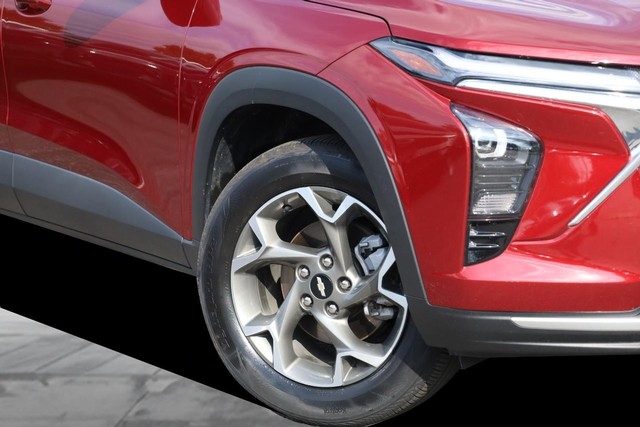 Chevrolet Trax Vehicle Full-screen Gallery Image 03