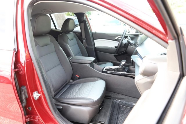 Chevrolet Trax Vehicle Full-screen Gallery Image 23