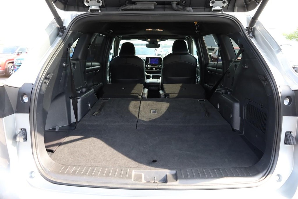 Toyota Highlander Vehicle Image 09