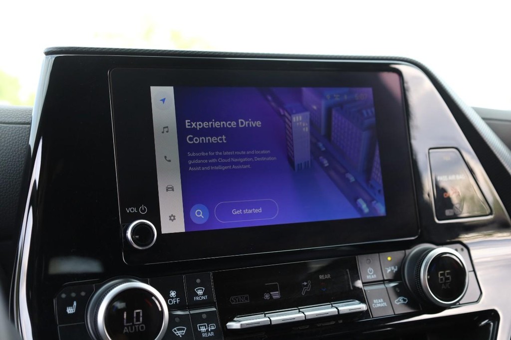 Toyota Highlander Vehicle Image 14