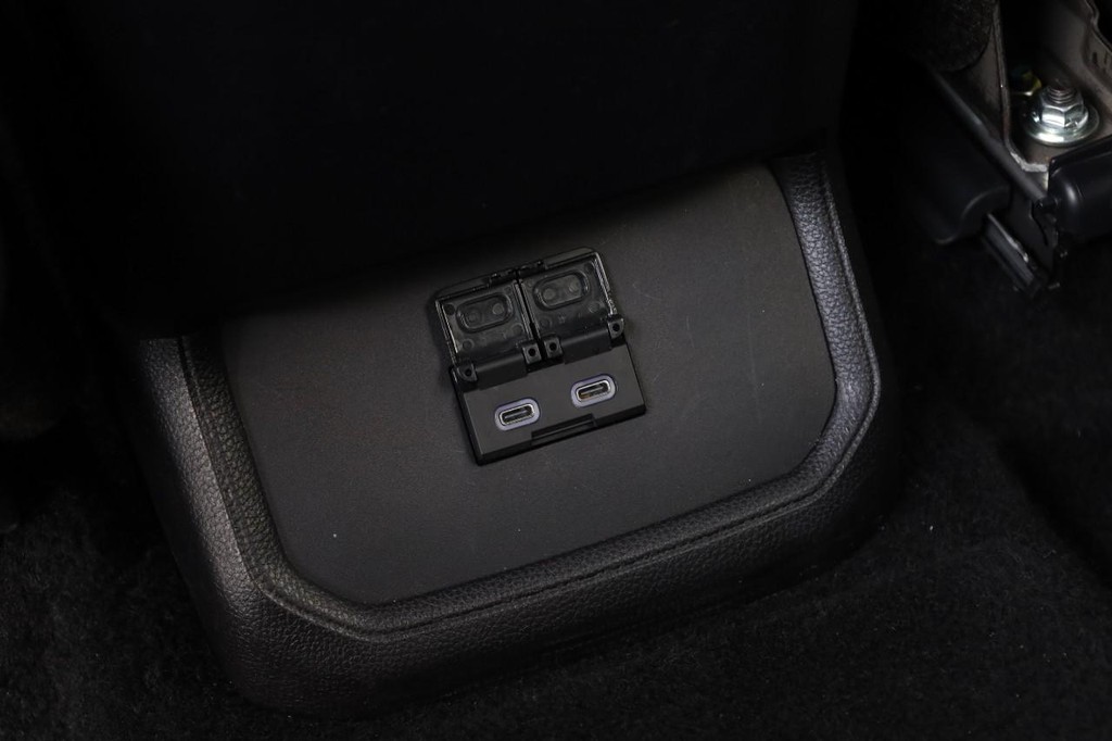 Toyota Highlander Vehicle Image 26