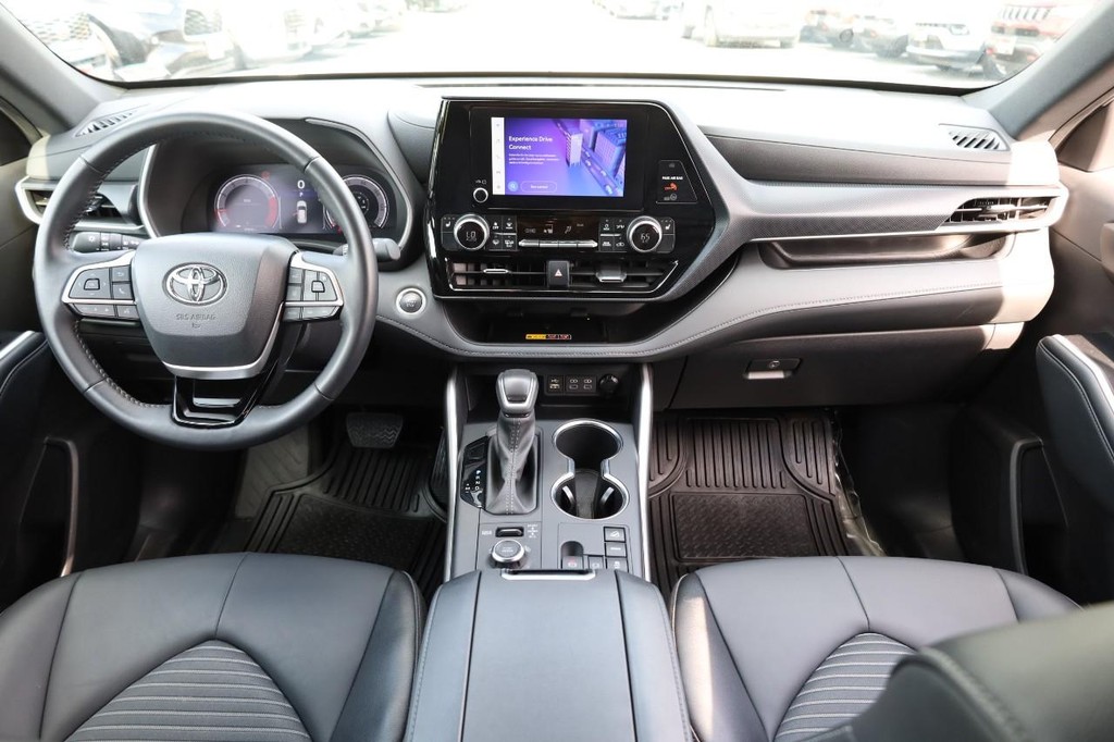 Toyota Highlander Vehicle Image 27