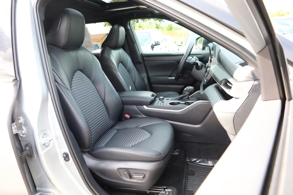Toyota Highlander Vehicle Image 31