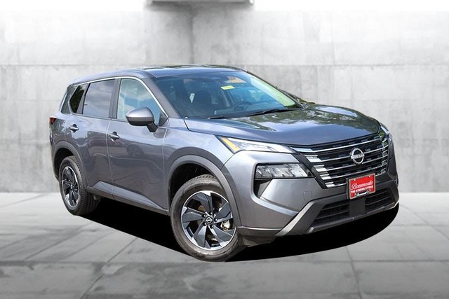 Nissan Rogue Vehicle Image 02