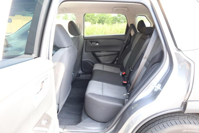 Nissan Rogue Vehicle Image 20