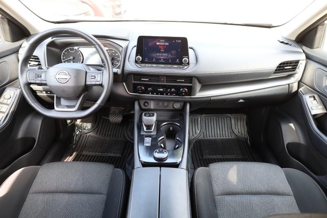 Nissan Rogue Vehicle Image 22