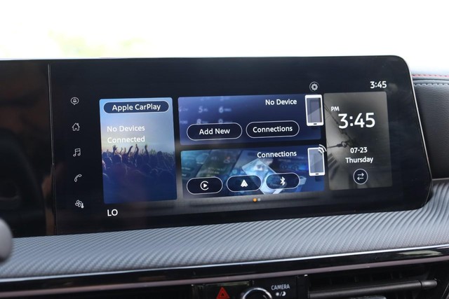 Nissan Kicks Vehicle Image 11