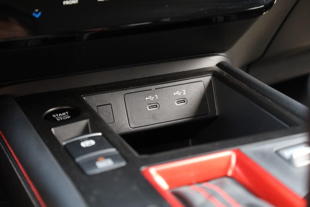 Nissan Kicks Vehicle Image 15