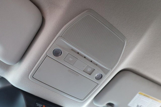 Nissan Kicks Vehicle Image 17
