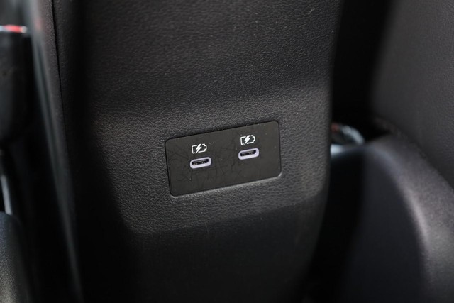 Nissan Kicks Vehicle Image 22