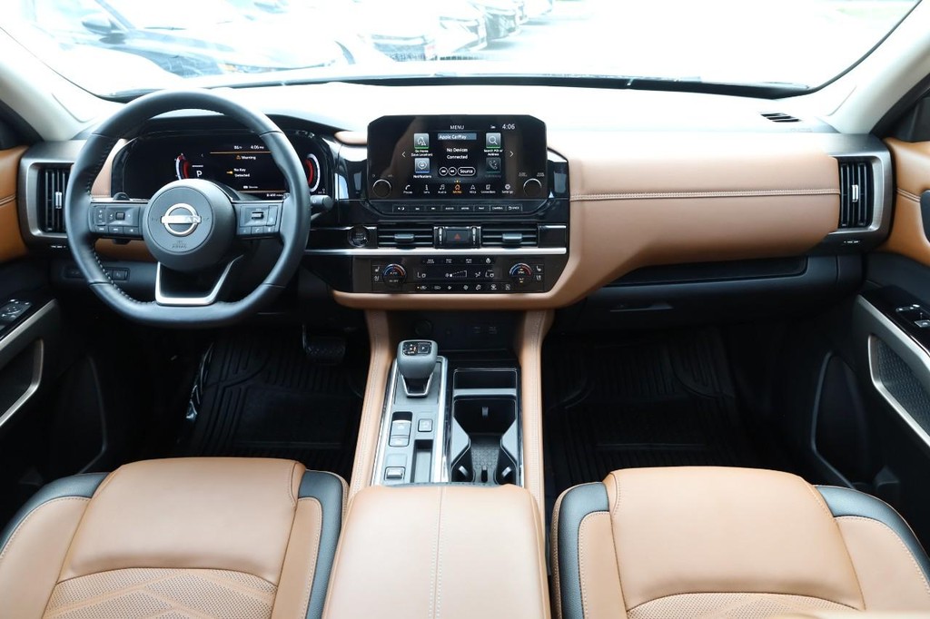 Nissan Pathfinder Vehicle Image 29