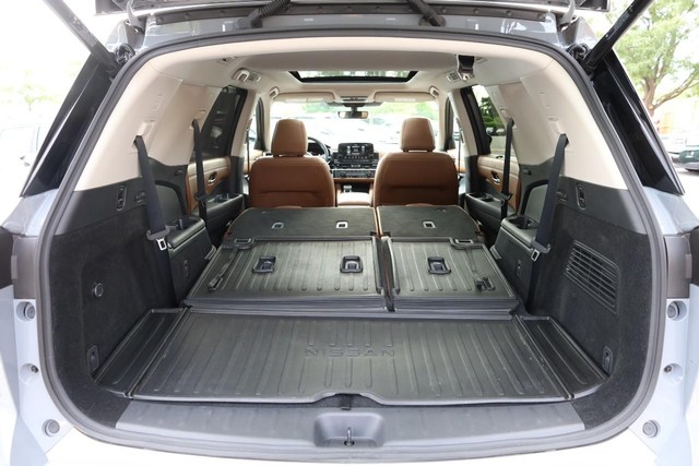Nissan Pathfinder Vehicle Image 09